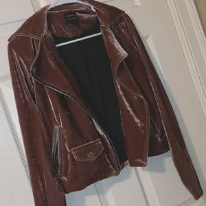 Rose Gold Diagonal-Zip Velvet Jacket